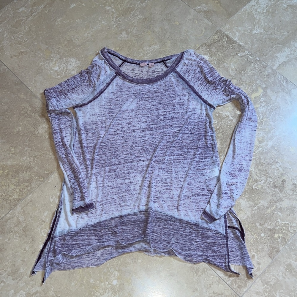 💕Cute top 💕 - Picture 3 of 4